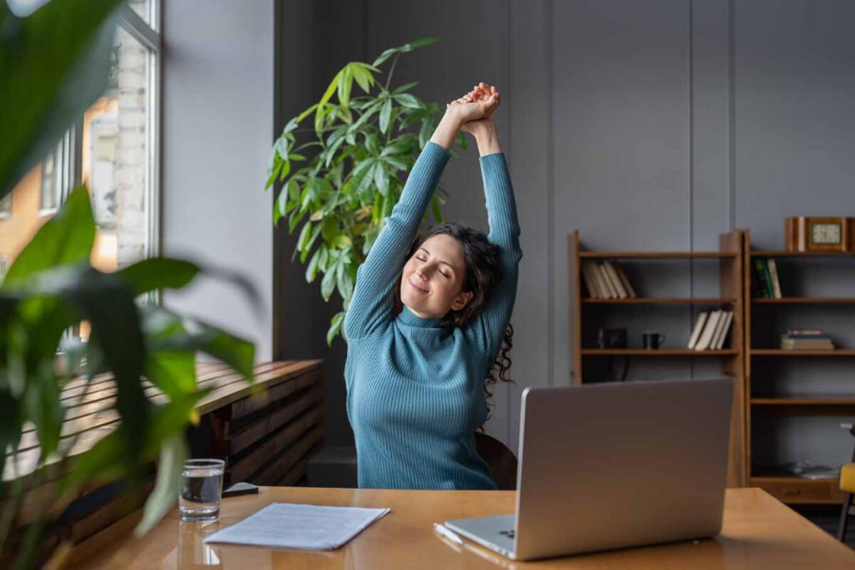 Daily Mindfulness Exercises for High-Pressure Jobs