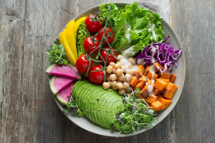 The Truth About “Clean Eating” (And Its Downsides)